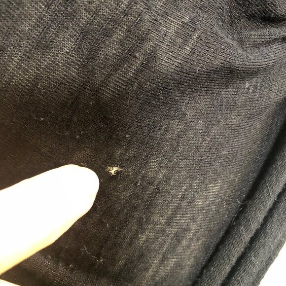 BODY CENTRAL (L) Black Tissue Slub Top - Picture 7 of 7